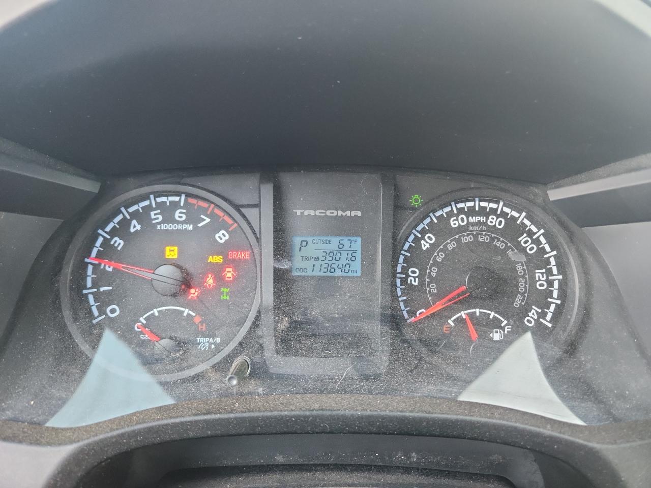 Toyota Tacoma Double Cab Image 7