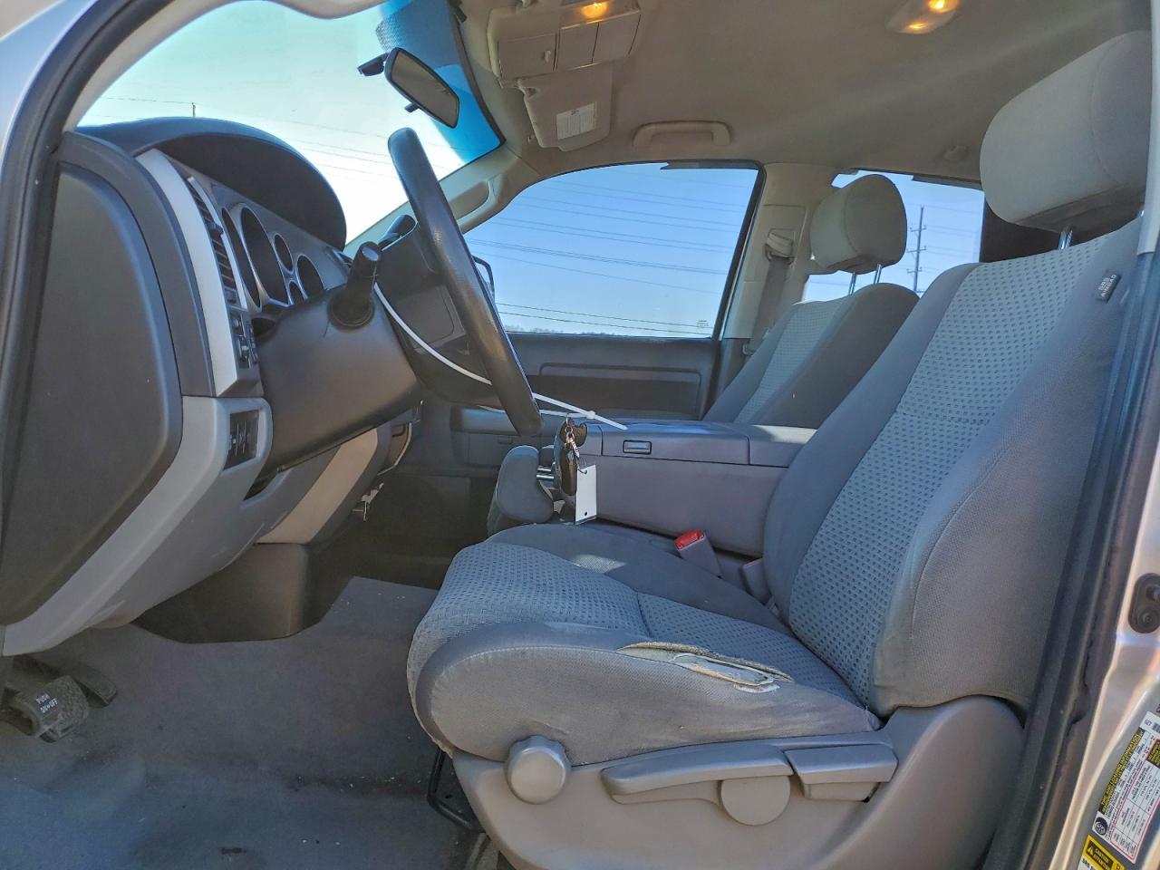 Toyota Tundra Double Cab Sr5 Image 2