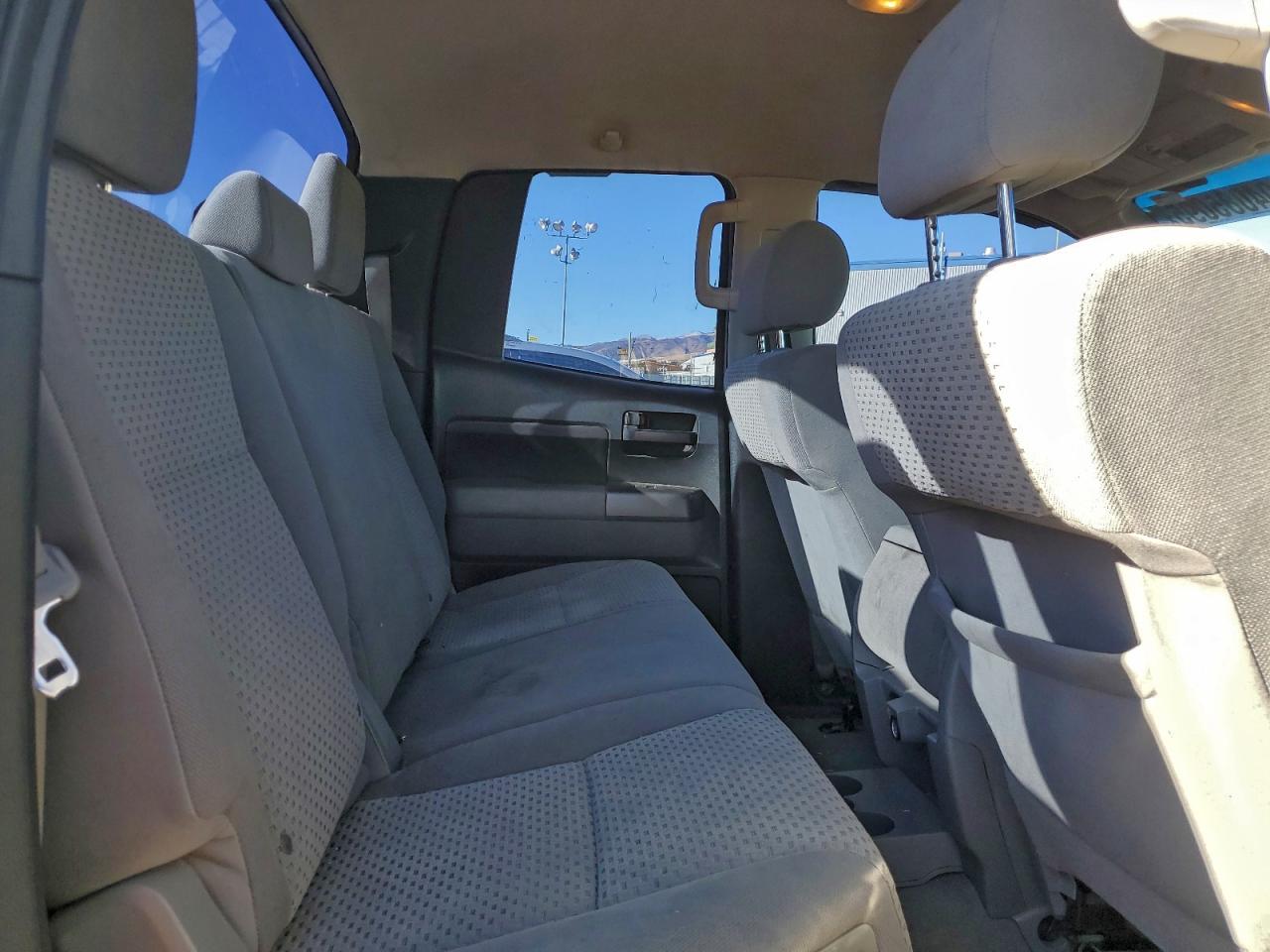 Toyota Tundra Double Cab Sr5 Image 9