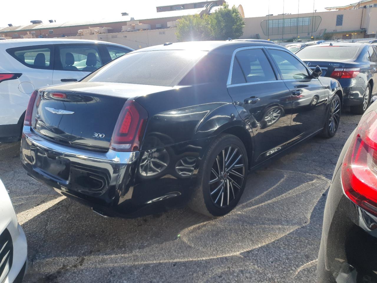 Chrysler 300 Image 6