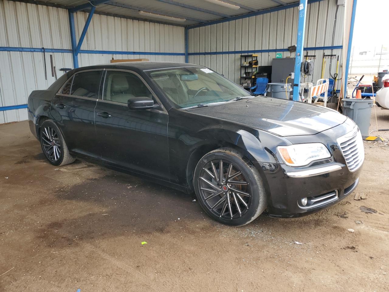 Chrysler 300 Image 11