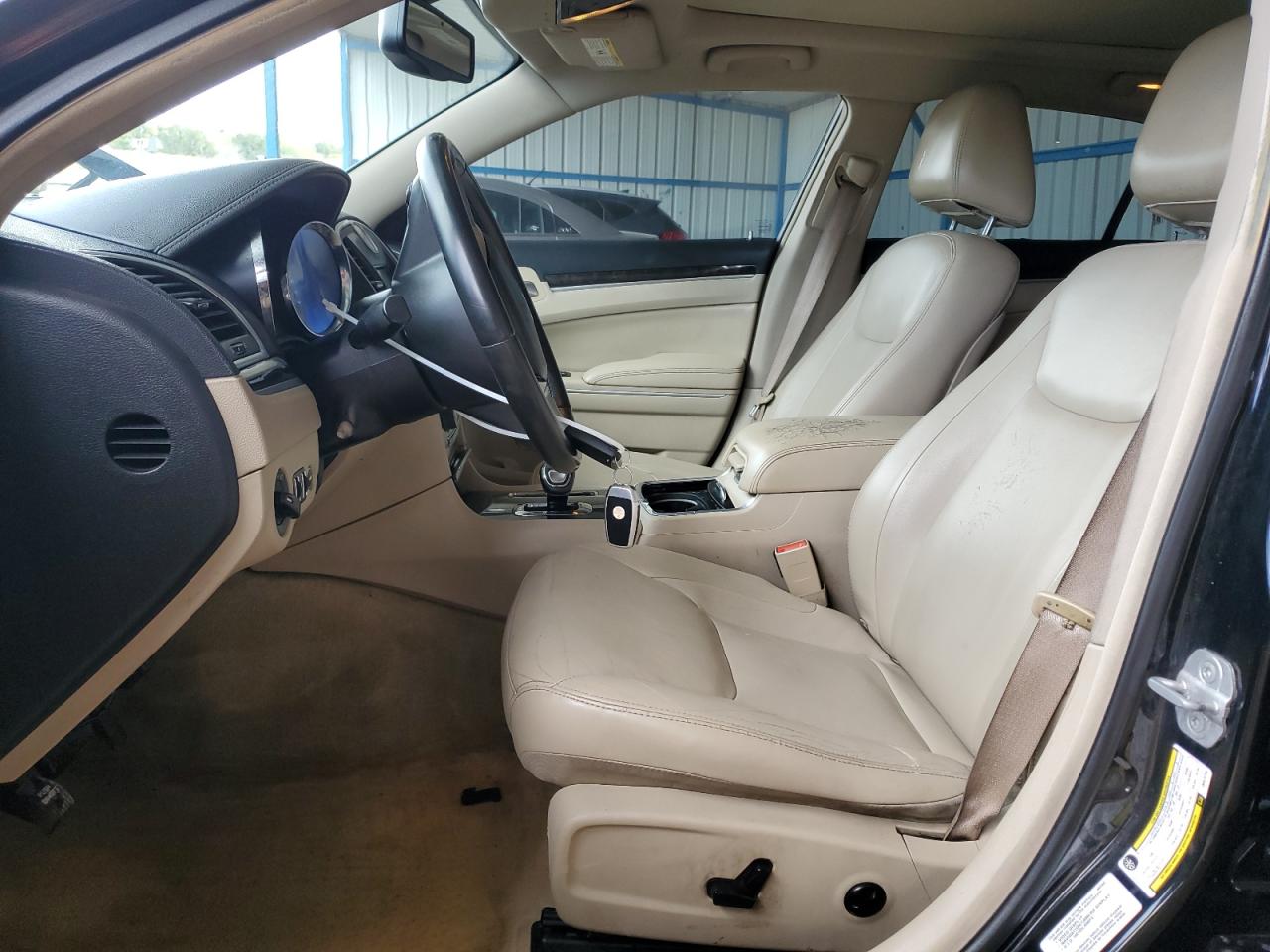 Chrysler 300 Image 3