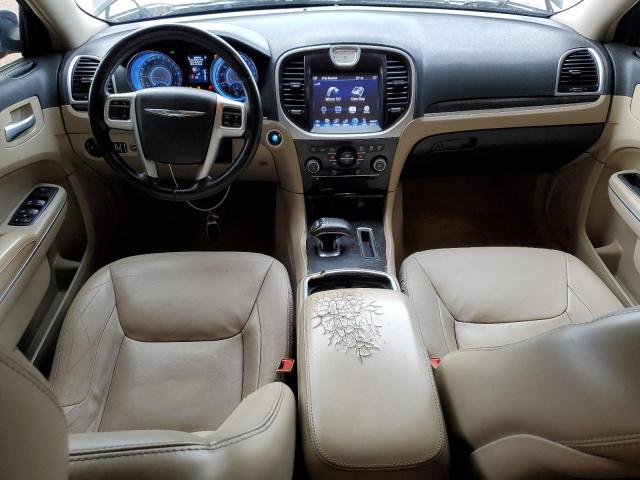 Chrysler 300 Image 8