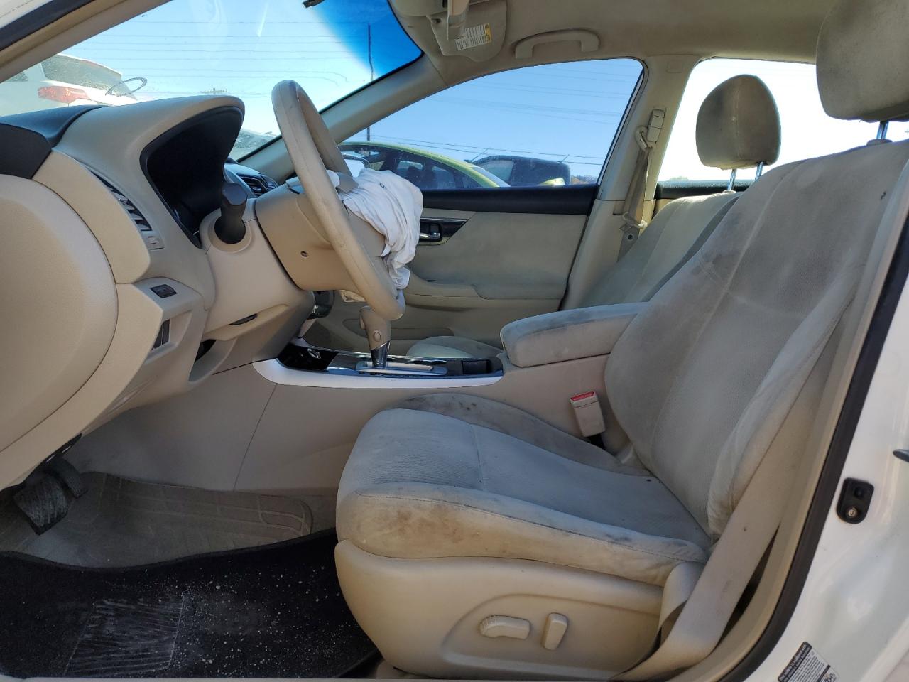 Nissan Altima 2.5 Image 8