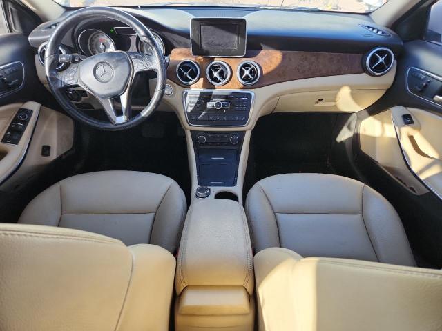 Mercedes-Benz GLA 250 4matic Image 11