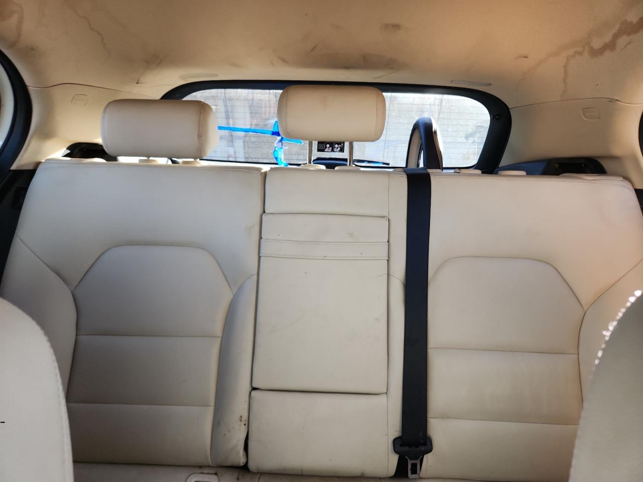 Mercedes-Benz GLA 250 4matic Image 8