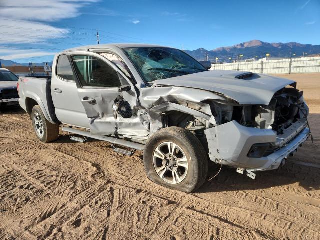 Toyota Tacoma Double Cab Image 4