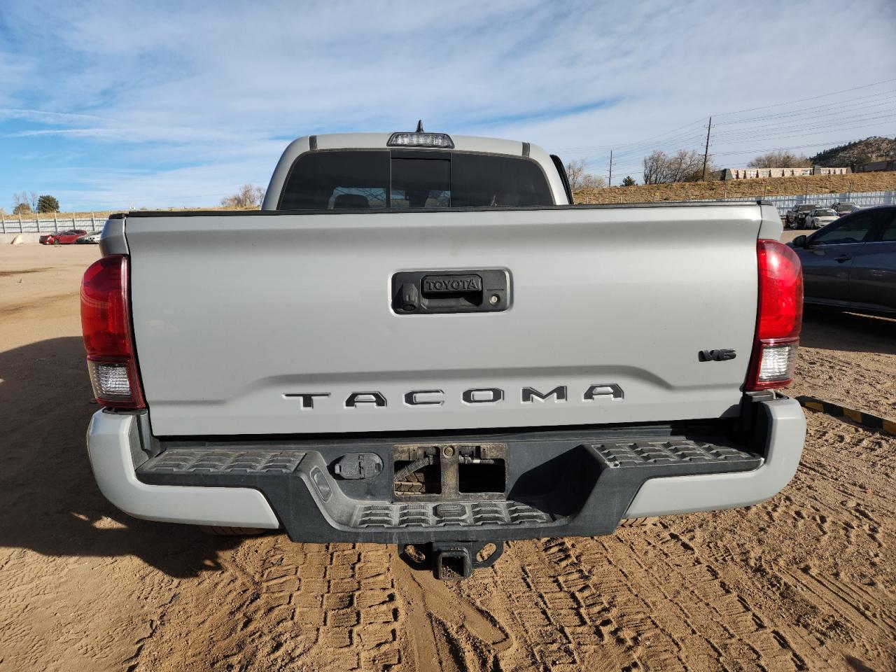 Toyota Tacoma Double Cab Image 7