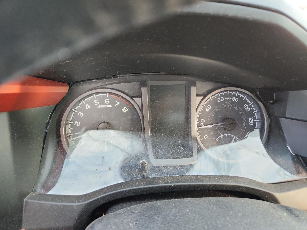 Toyota Tacoma Double Cab Image 8