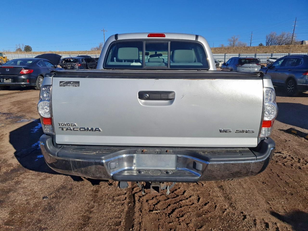 Toyota Tacoma Double Cab Image 3