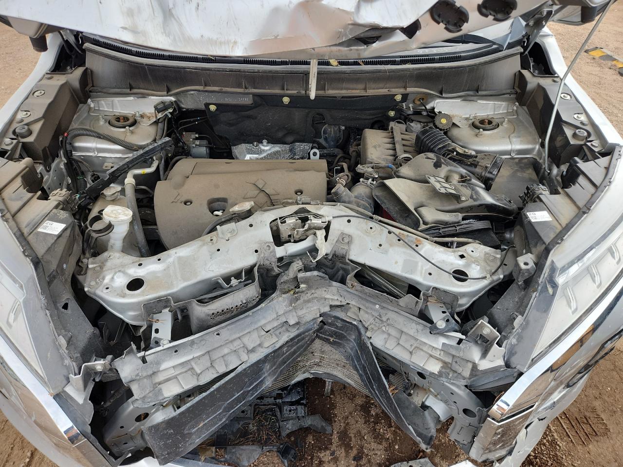 Mitsubishi Outlander Es Image 10