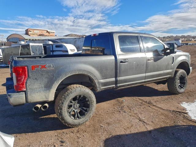 Ford F-250 Super Duty Image 4