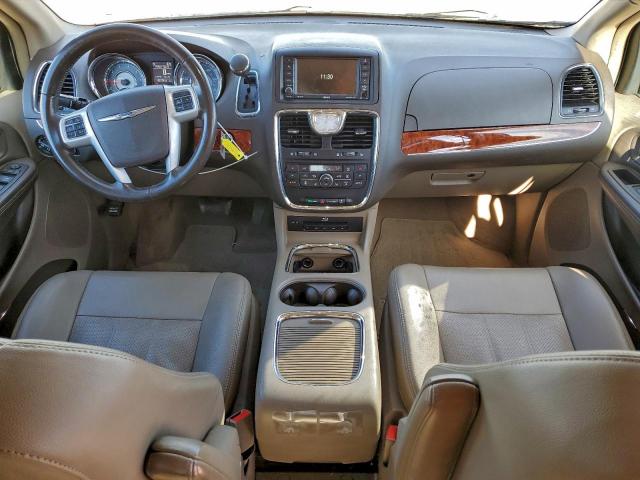 Chrysler Minivan Touring L Image 10