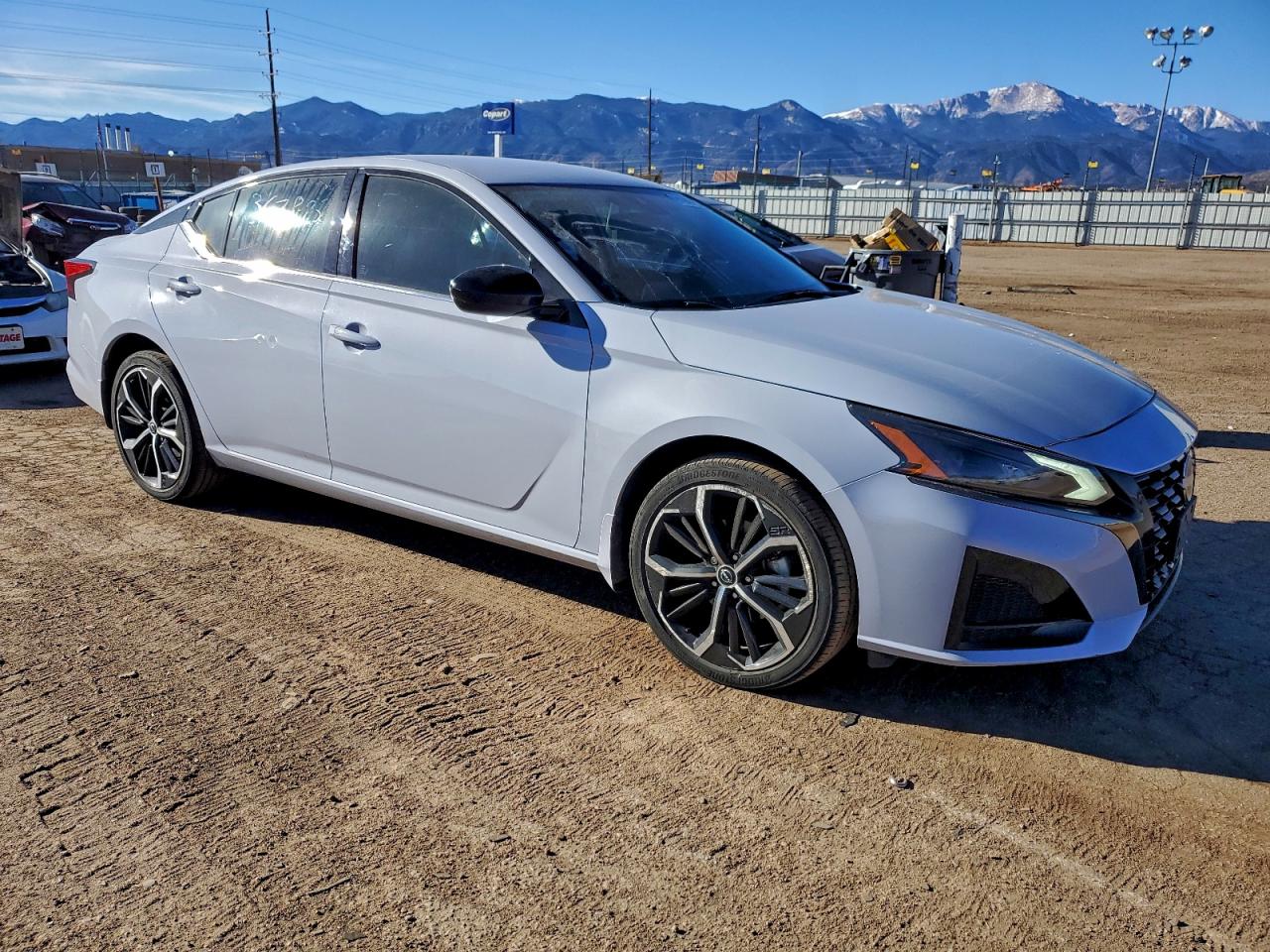 Nissan Altima Sr Image 11