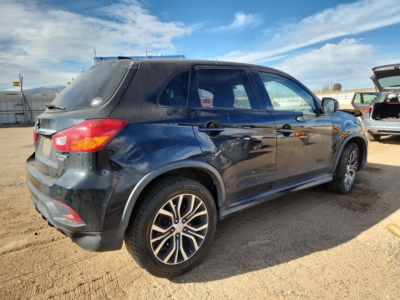 Mitsubishi Outlander Es Image 12