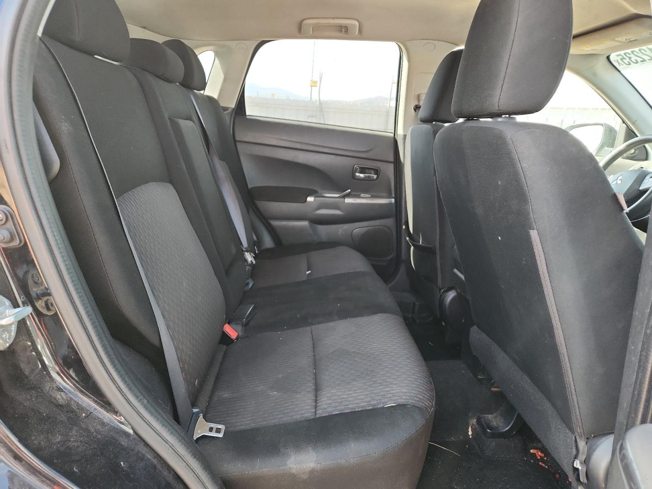 Mitsubishi Outlander Es Image 13