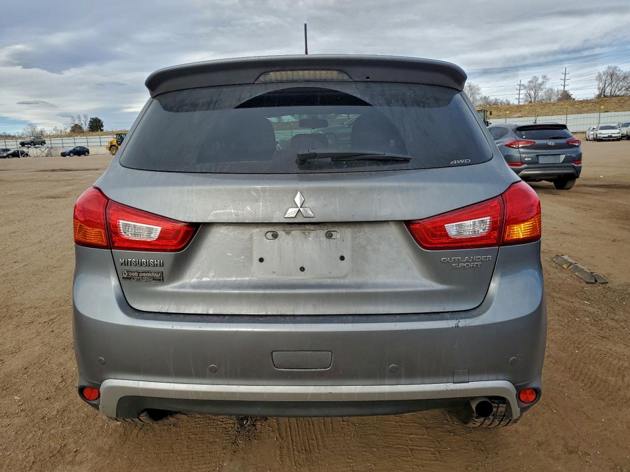Mitsubishi Outlander Es Image 10