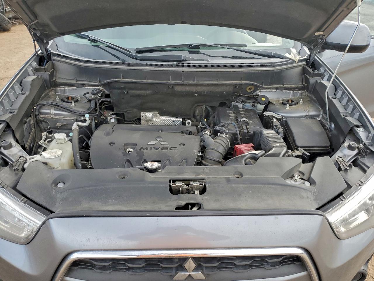 Mitsubishi Outlander Es Image 4