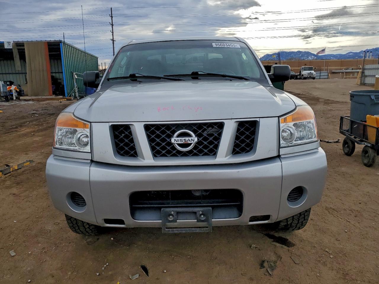 Nissan Titan Xe Image 10