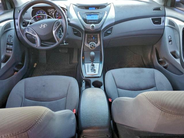 Hyundai ELANTRA Gls Image 11