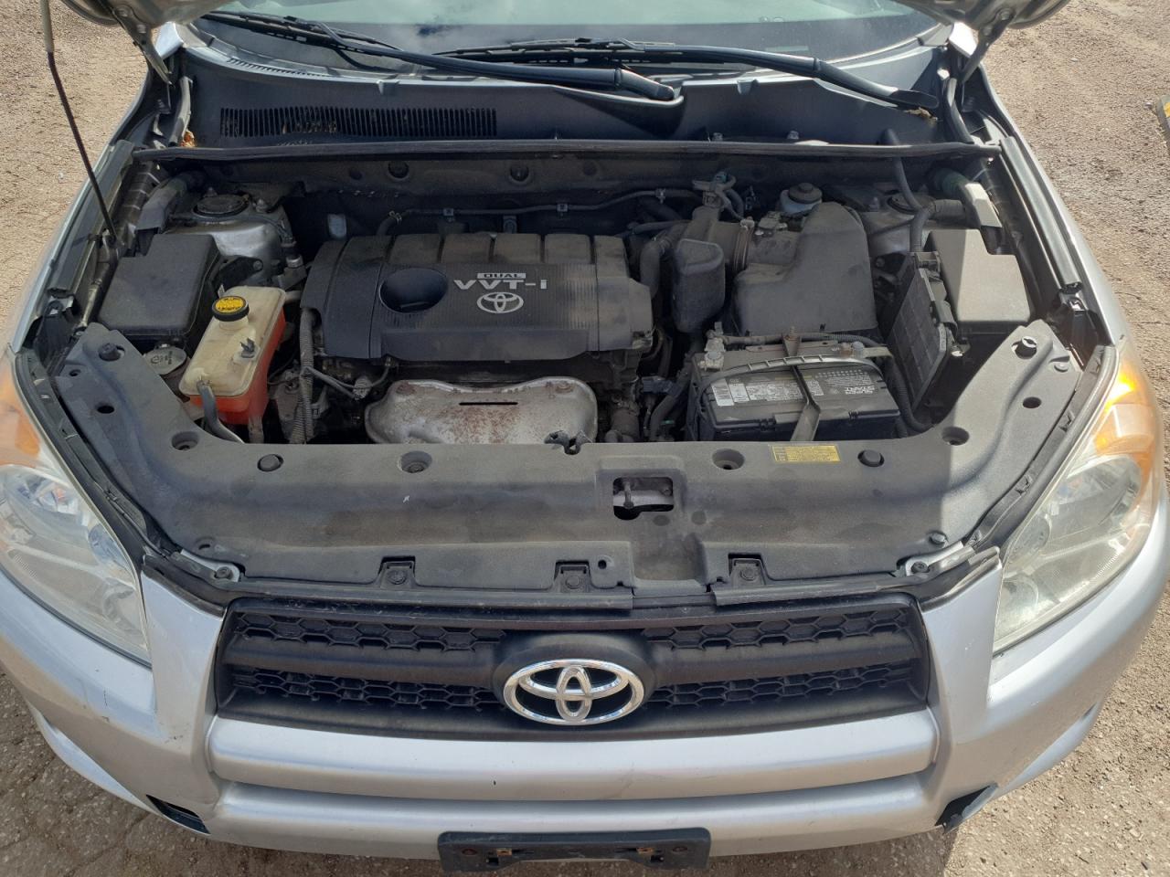 Toyota RAV4 Image 9