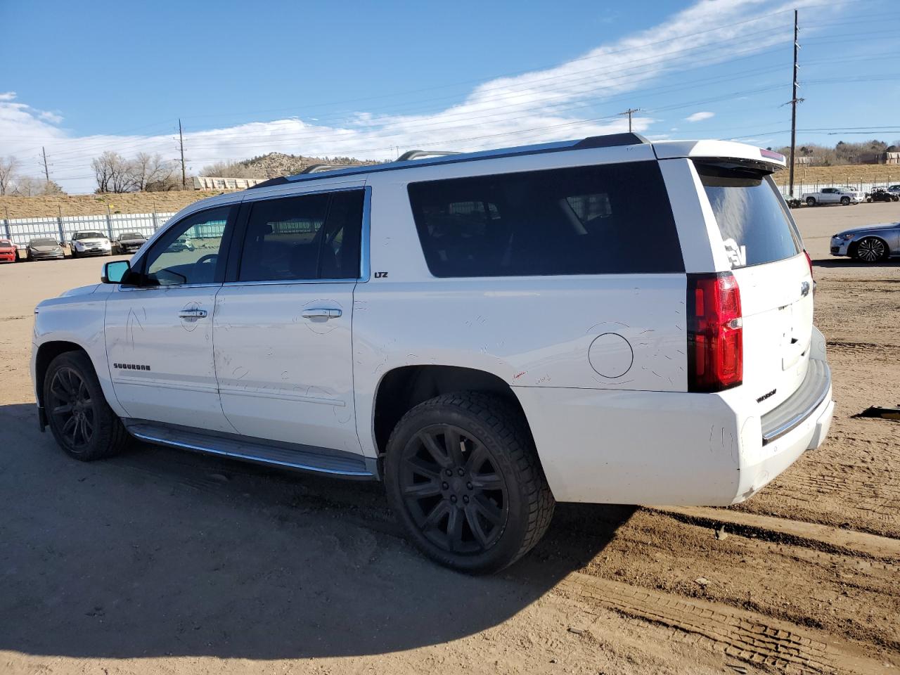 Chevrolet Suburban K1500 Ltz Image 5