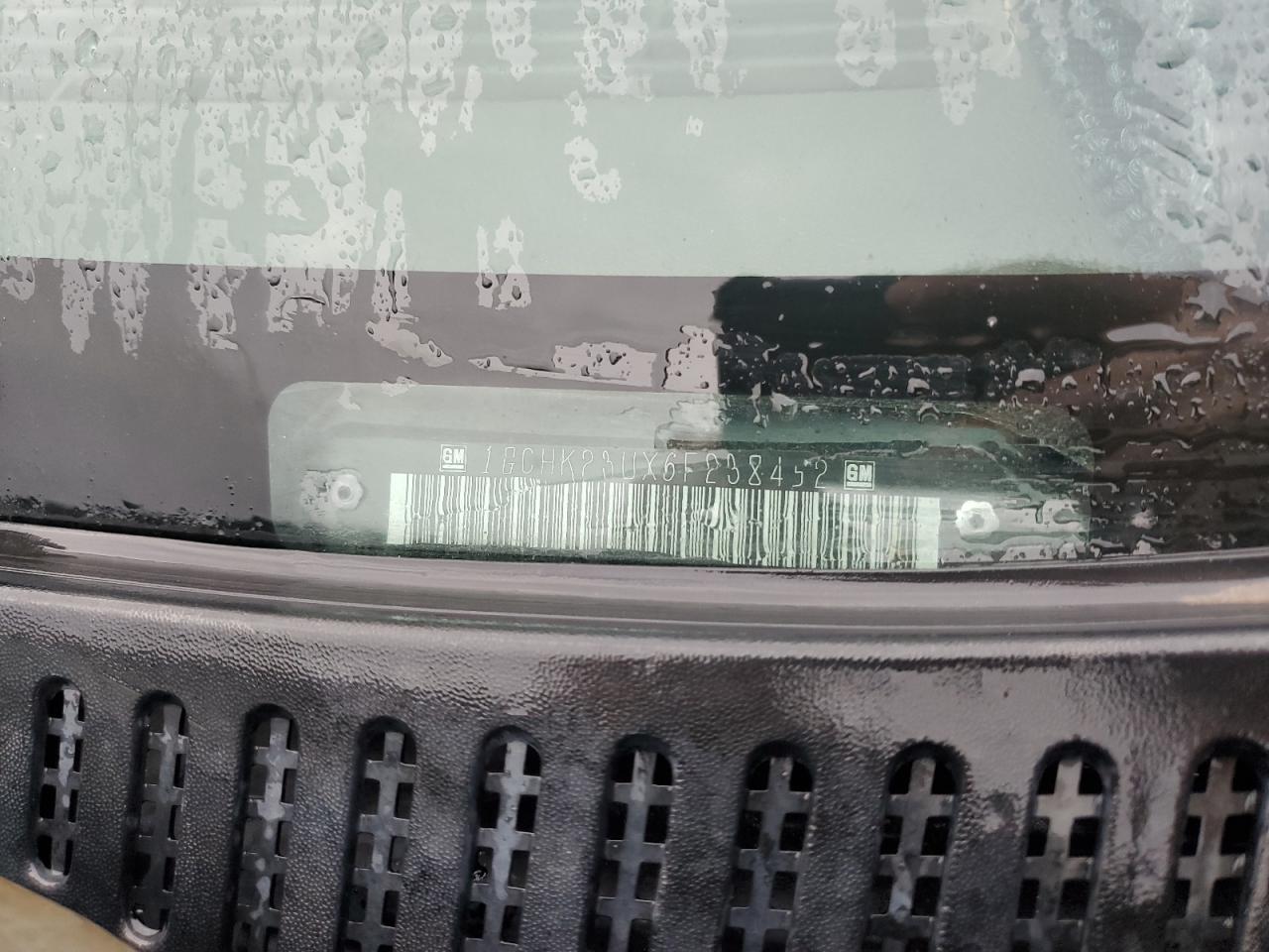 Chevrolet Silverado K2500 Heavy Duty Image 11