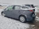 Toyota Prius L Image 12