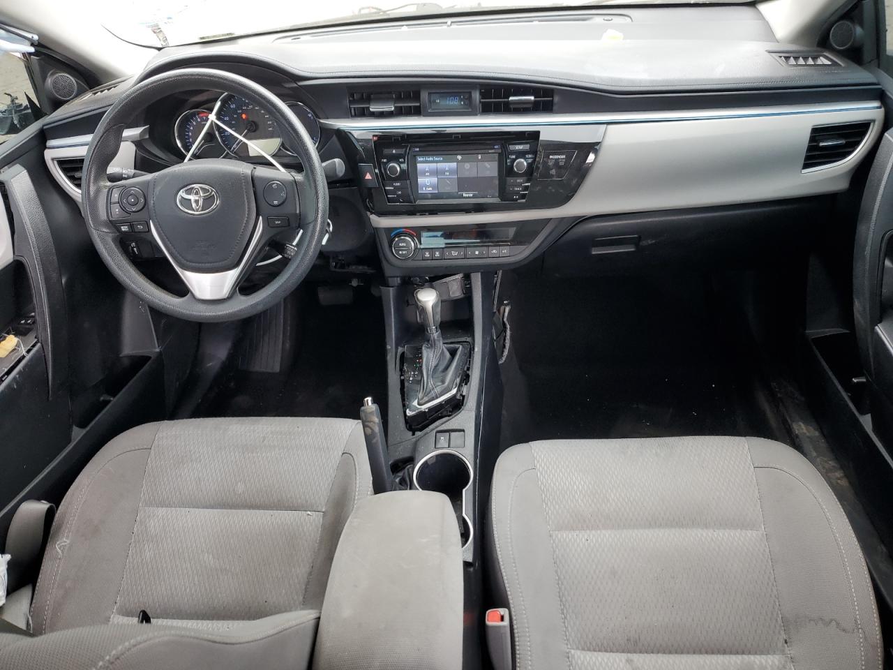Toyota Corolla L Image 3
