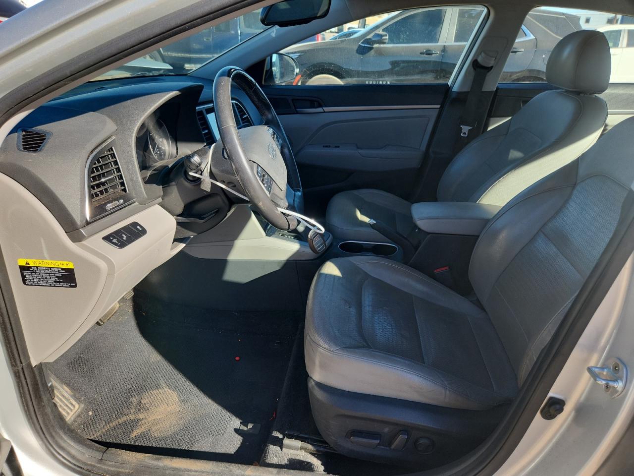 Hyundai ELANTRA Se Image 9