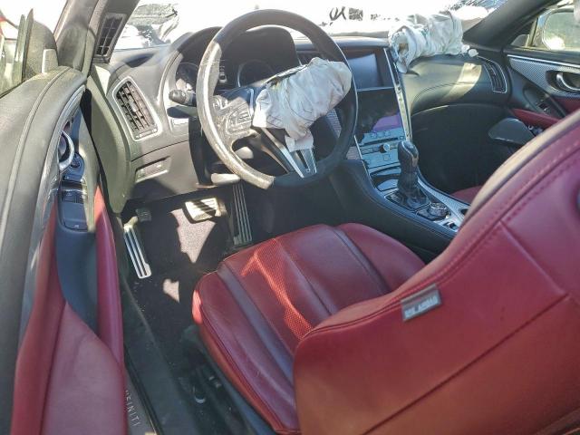 INFINITI Q60 Red Sport 400 Image 10