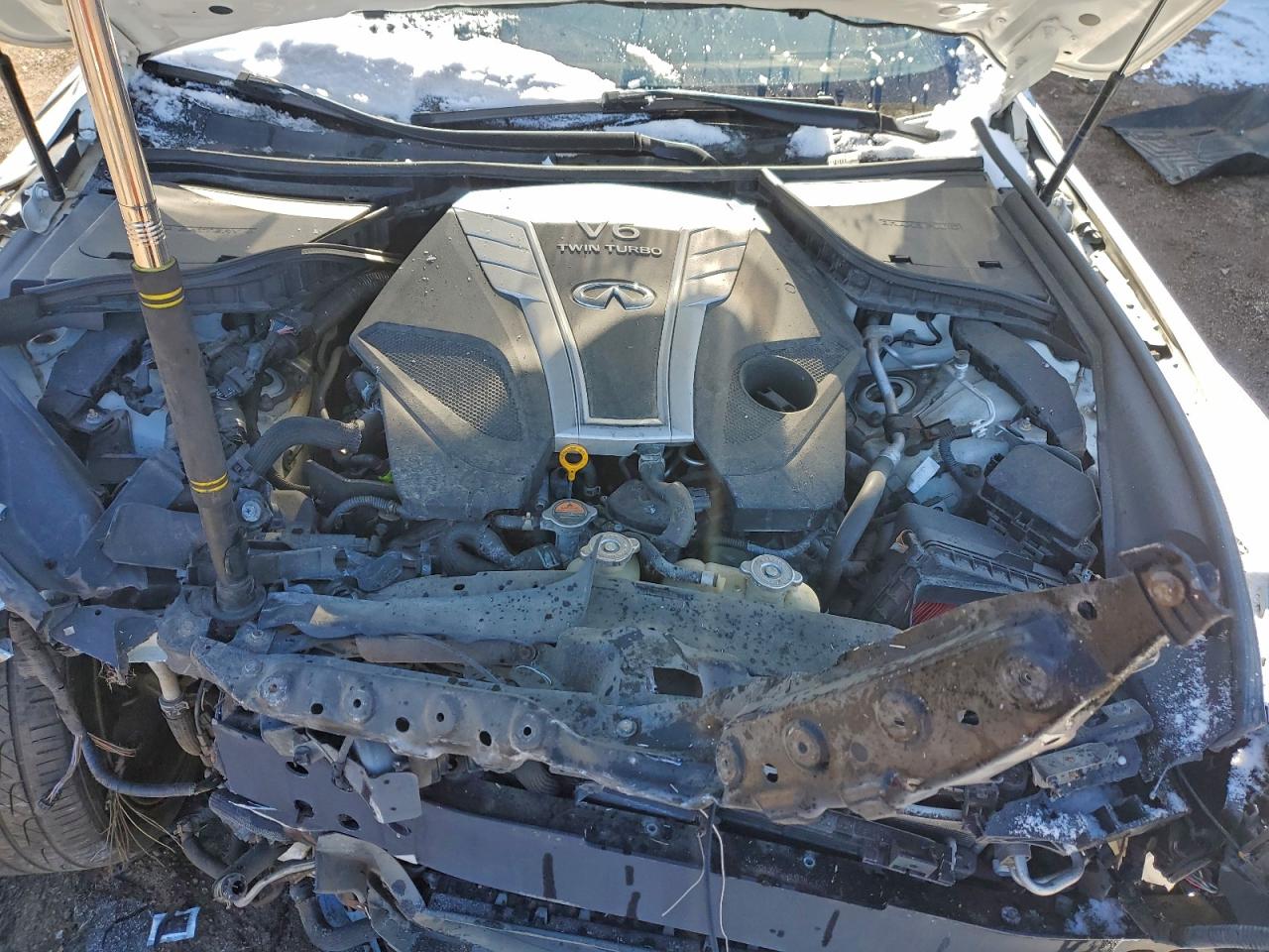 INFINITI Q60 Red Sport 400 Image 12