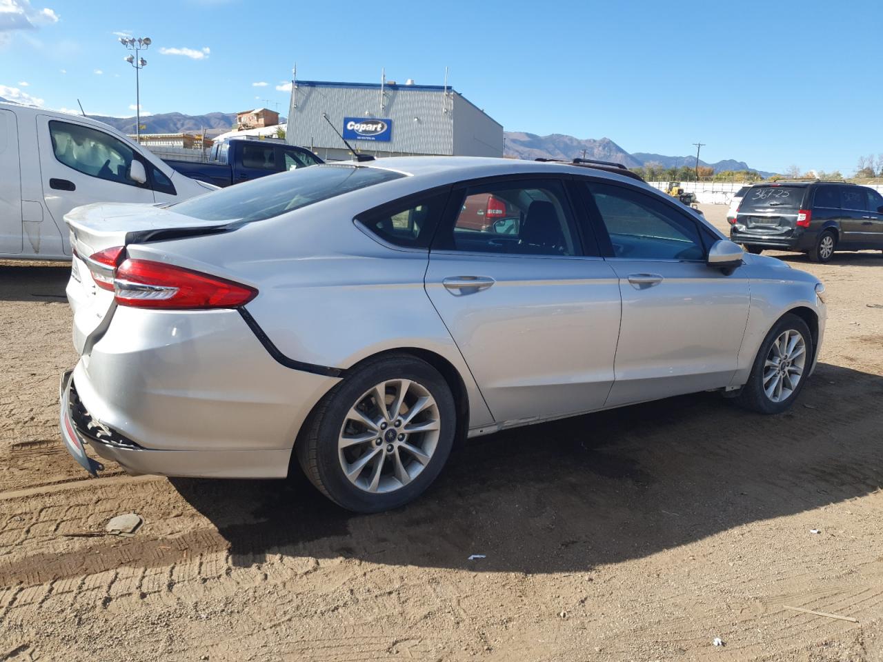 Ford Fusion Se Image 5