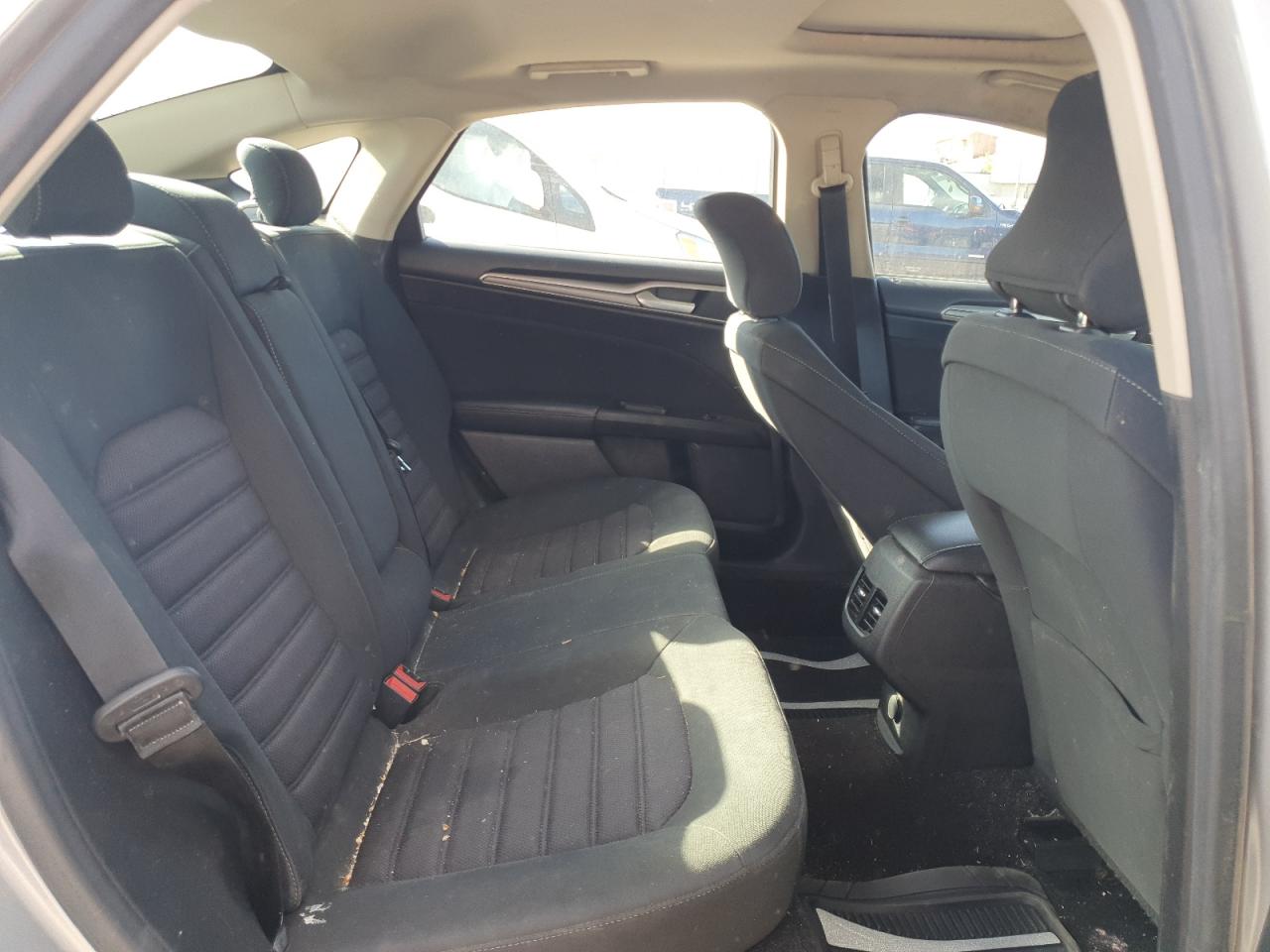 Ford Fusion Se Image 12