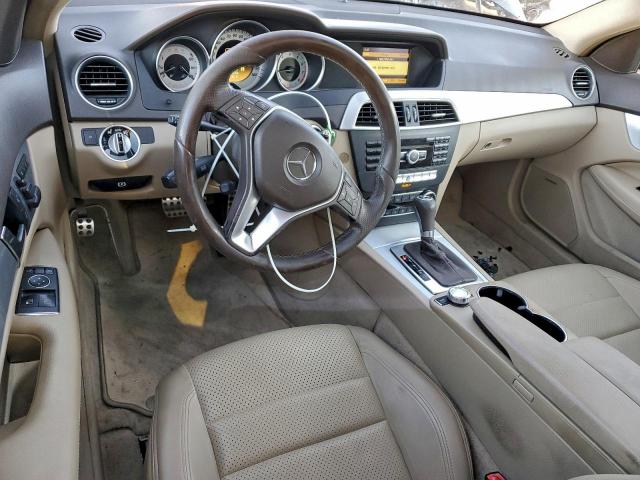 Mercedes-Benz C-Class 250 Image 4