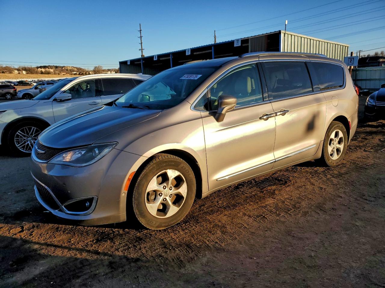 Chrysler Pacifica Touring L Plus Image 1
