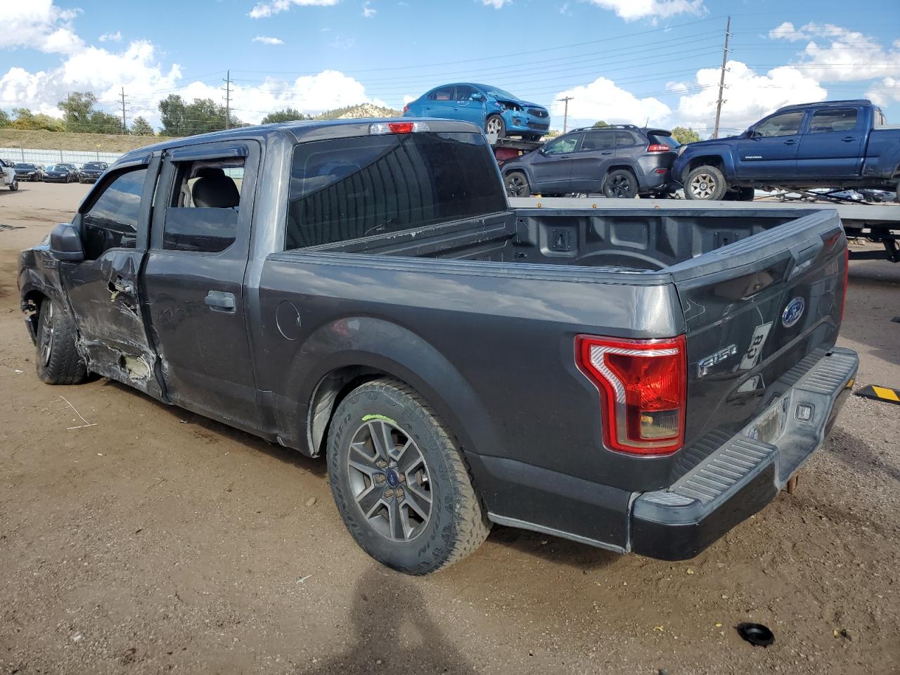 Ford F-150 Supercrew Image 4
