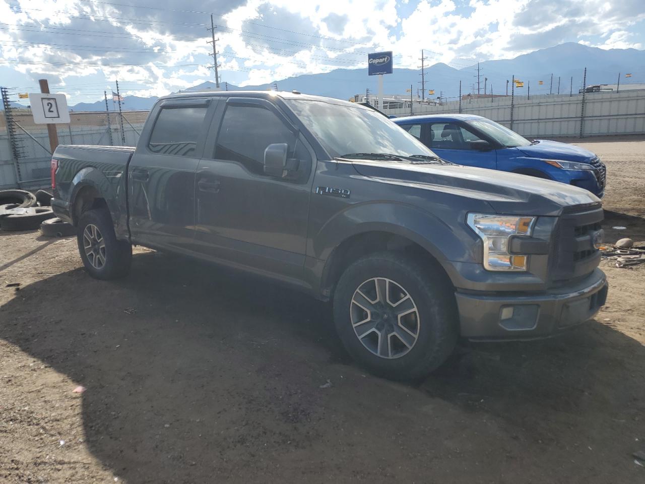 Ford F-150 Supercrew Image 6