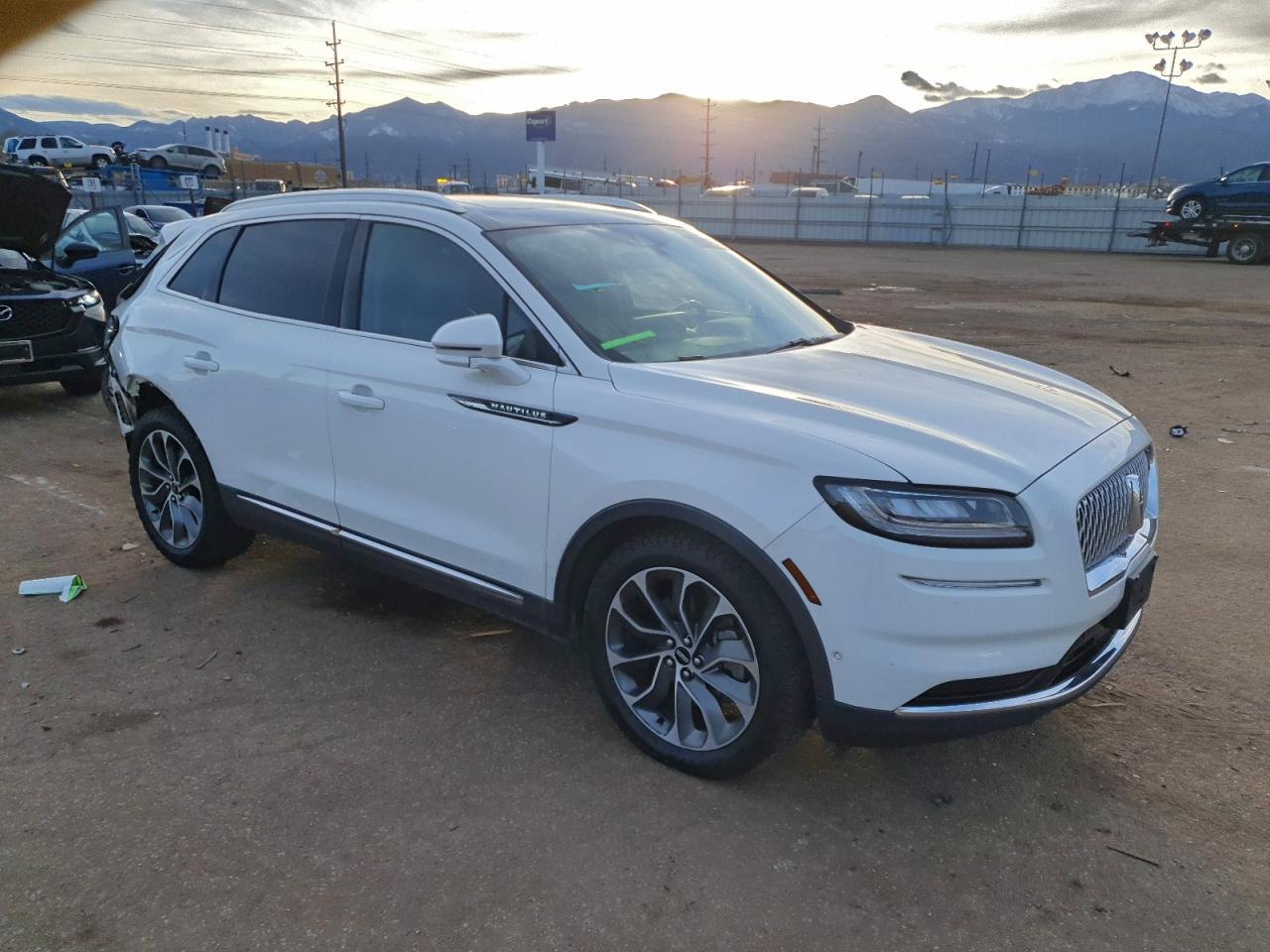 Lincoln Nautilus Reserve Image 2