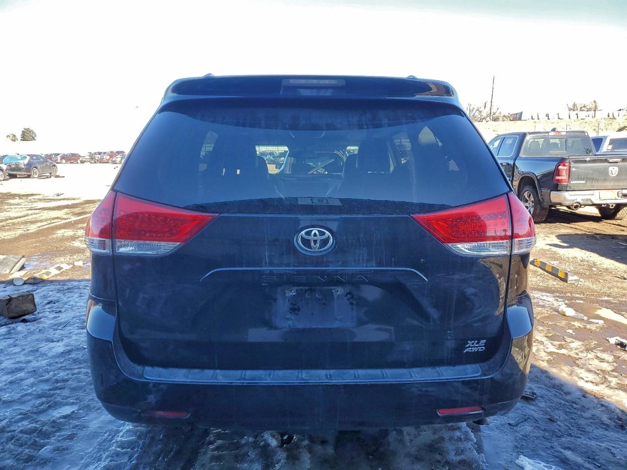 Toyota Sienna Xle Image 5