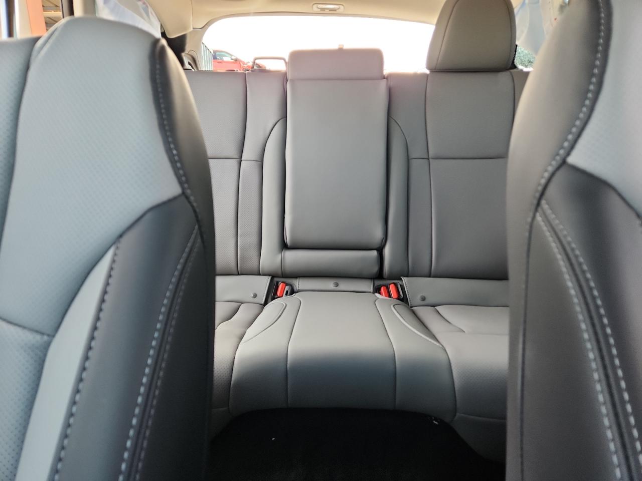 Subaru Outback Limited Image 12