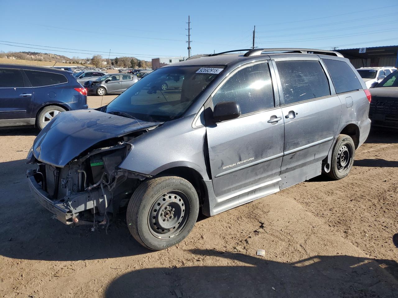 Toyota Sienna Ce Image 1