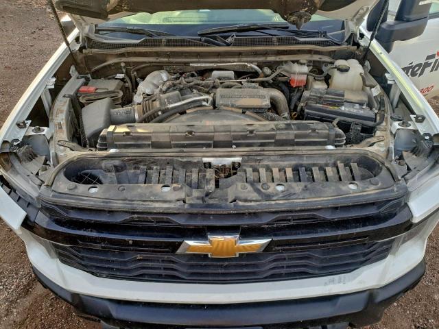 Chevrolet Silverado K3500 Image 9