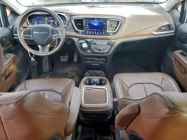 Chrysler Pacifica Limited Image 7