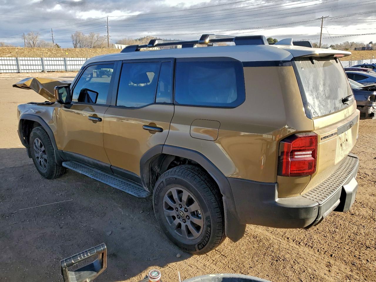 Toyota Land Cruis Base Image 2