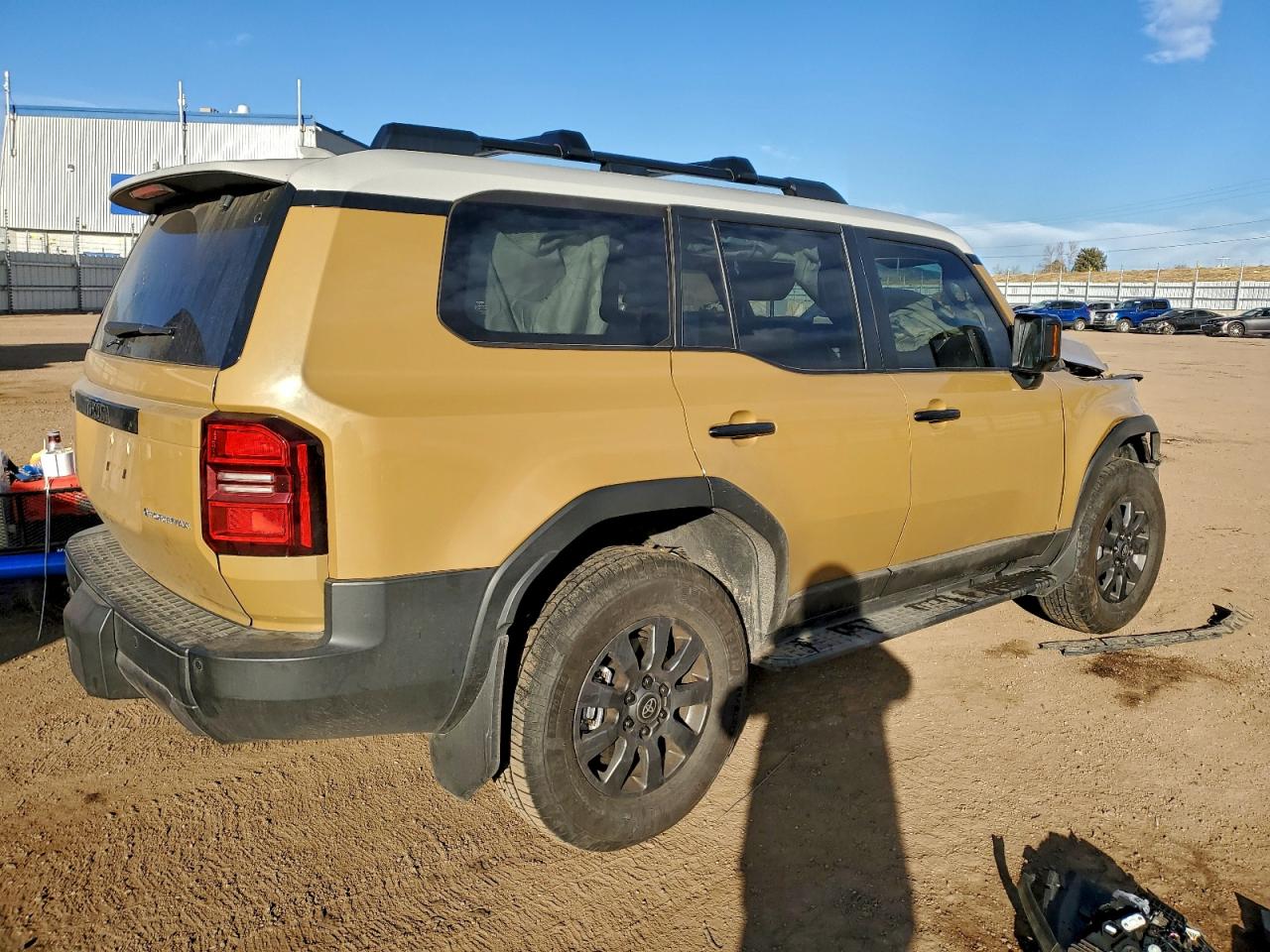 Toyota Land Cruis Base Image 3