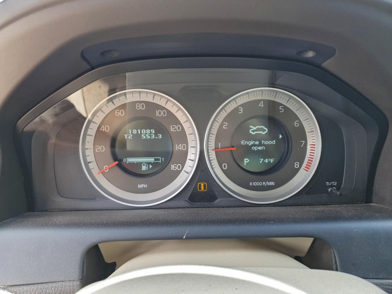 Volvo XC60 T6 Image 6