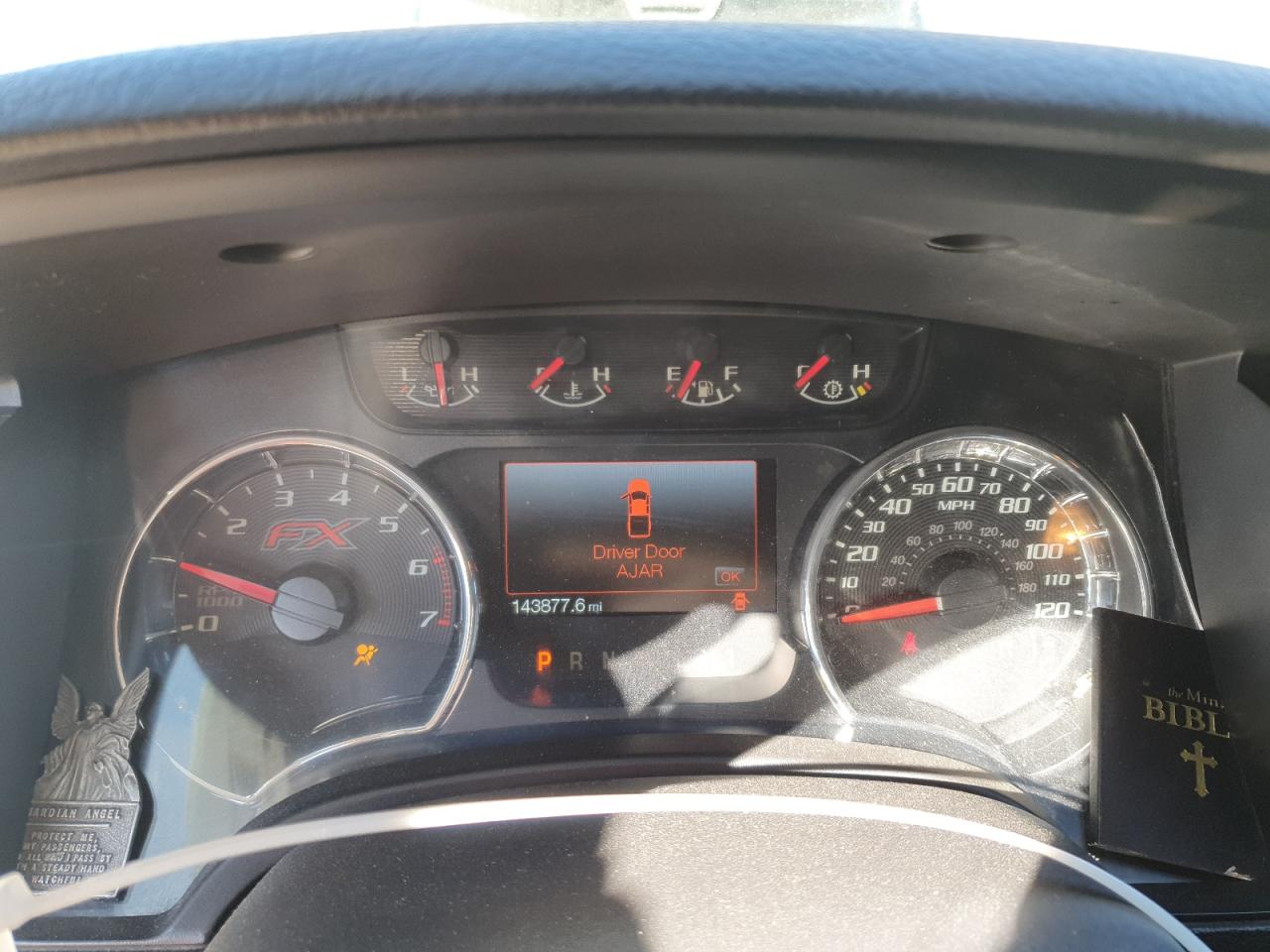 Ford F-150 Supercrew Image 6