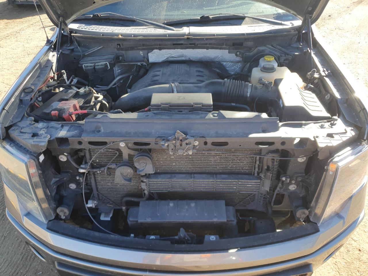 Ford F-150 Supercrew Image 10