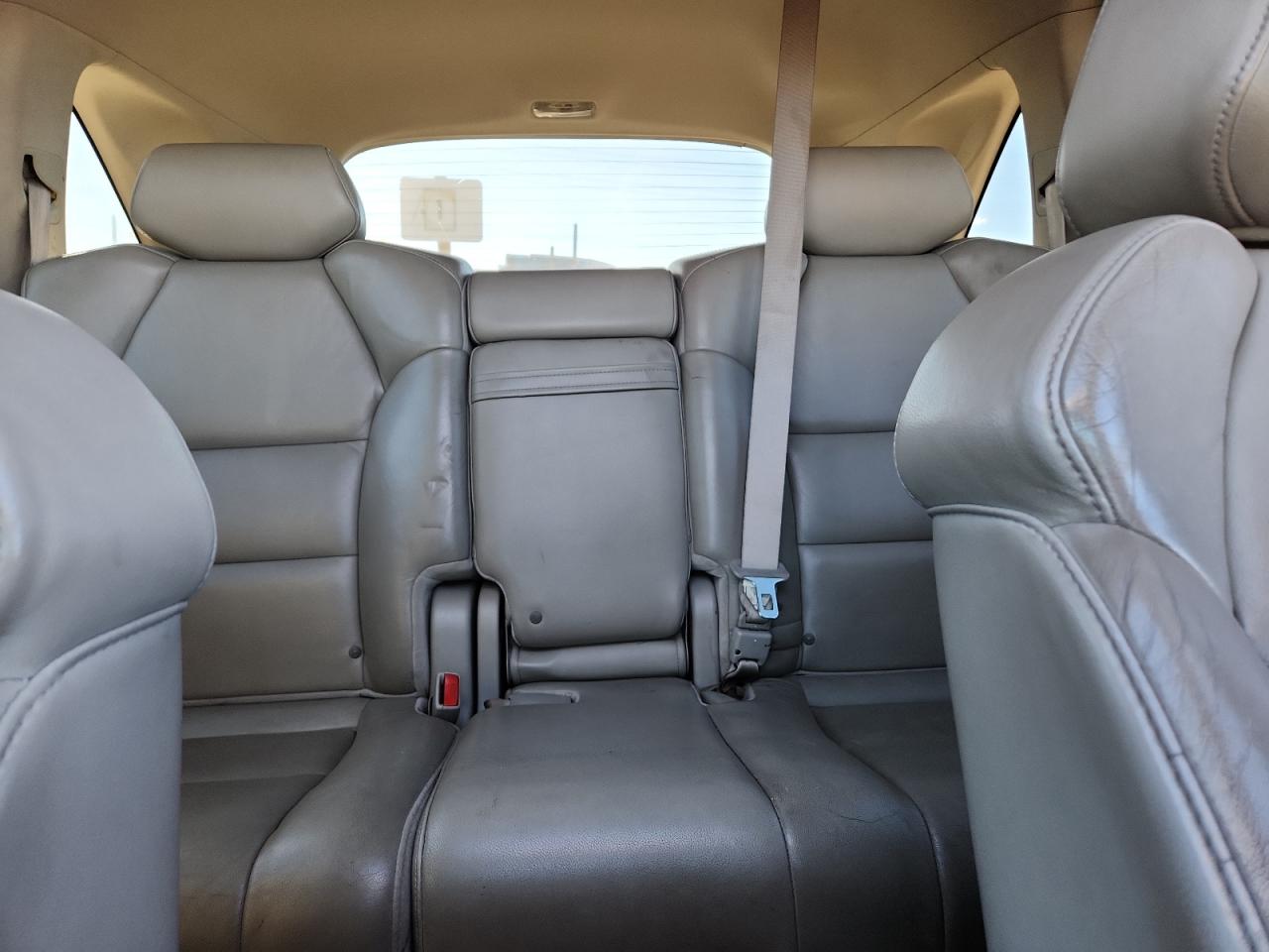 Acura MDX Image 10
